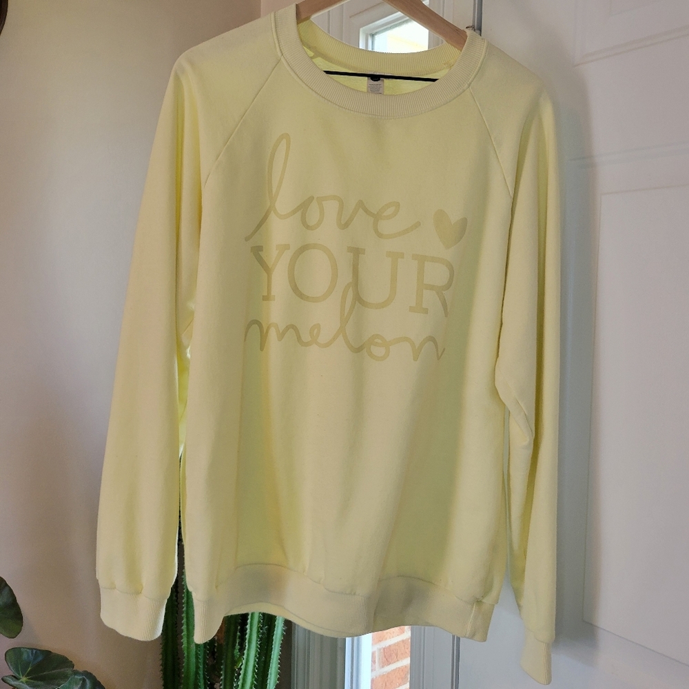 Love Your‎ Melon Butter Yellow Longsleeve Crew Neck, Size Womens Large